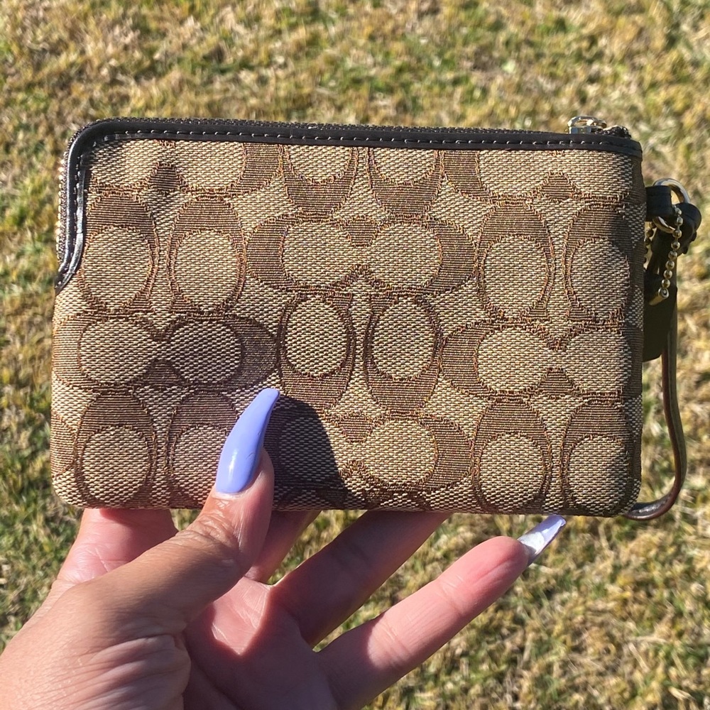 COACH signature wristlet , NWT - Picture 6 of 14